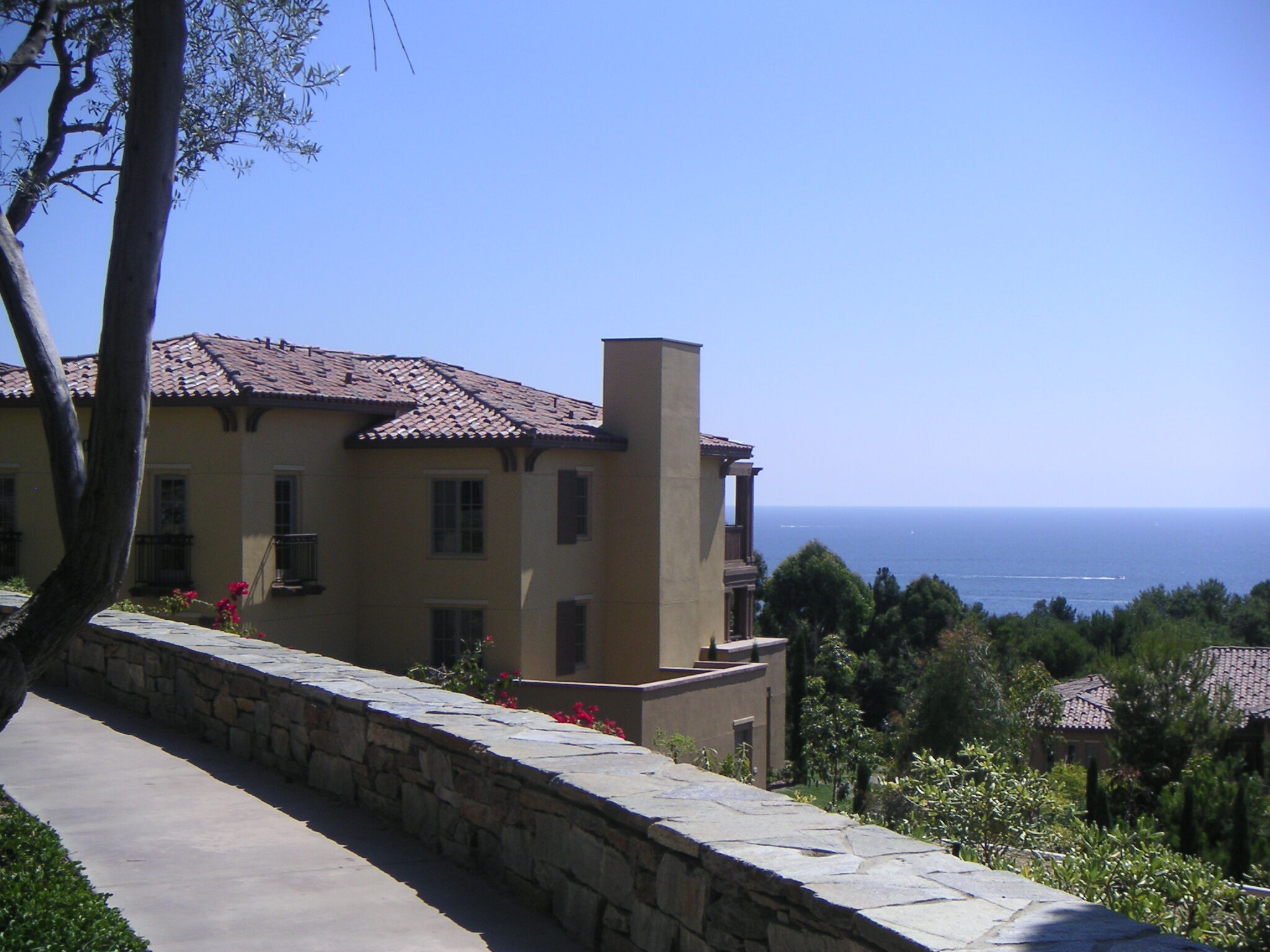 Marriott's Newport Coast Villas - Walkway