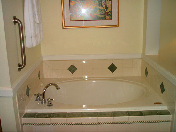 Grand Beach - Unit Jacuzzi Tub