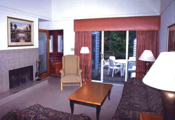 Powhatan - Unit Living Area