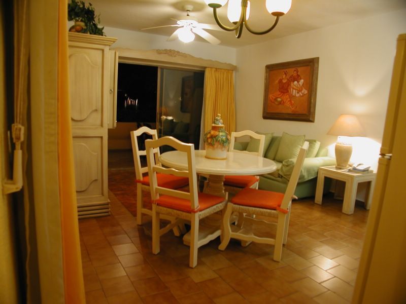 Villa del Mar - Unit Living Area