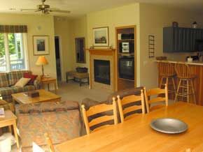 Smugglers' Notch Resort - Unit Dining Area