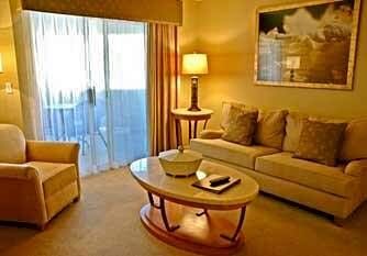 Desert Paradise Resort - Unit Living Area