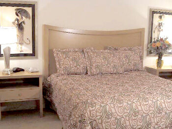 Desert Paradise Resort - Unit Bedroom
