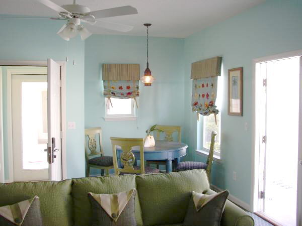 Wyndham Beach Street Cottages - Unit Living Area