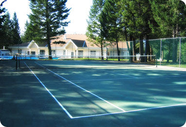 Radium Valley Vacation Resort - Tennis Court