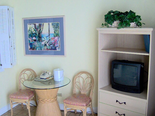 Bluebeard's Castle - Unit Dining Area