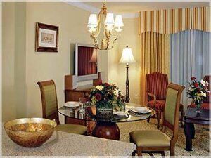 Marriott's Grand Chateau - Unit Dining Area