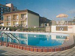Fantasy Island Resort - Pool
