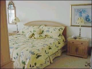 Shell Island Beach Club - Unit Bedroom