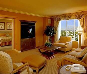 HGVC at the Las Vegas Hilton - Unit Living Area