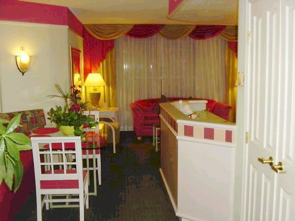 HGVC at the Flamingo - Unit Dining Area