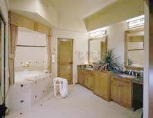 Monarch Grand Vacations - Cancun Resort - Unit Bathroom