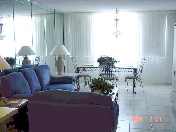 Hollywood Beach Tower - Unit Living Area