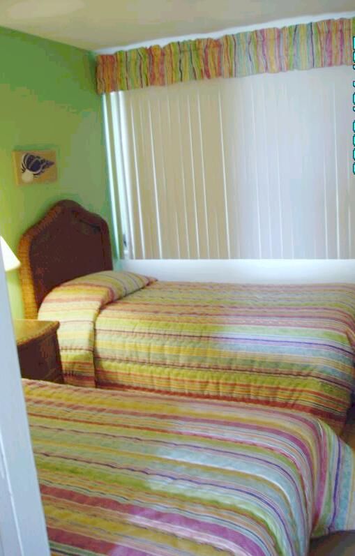 Westwind II Club - Unit Bedroom