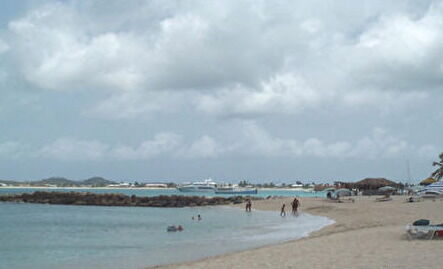 Pelican Resort Club - Beach