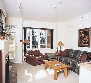 The Borgata Lodge at Quail Ridge Resort - Unit Living Area