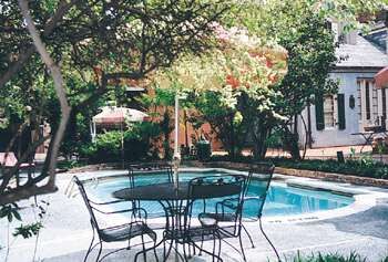 Chateau Orleans - Pool