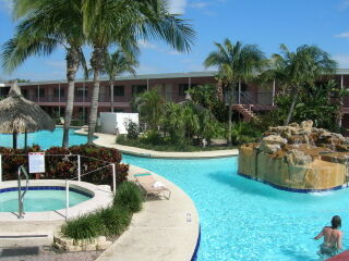 Coral Reef Beach Resort - Pool