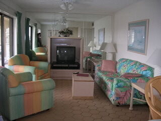 Coral Reef Beach Resort - Unit Living Area
