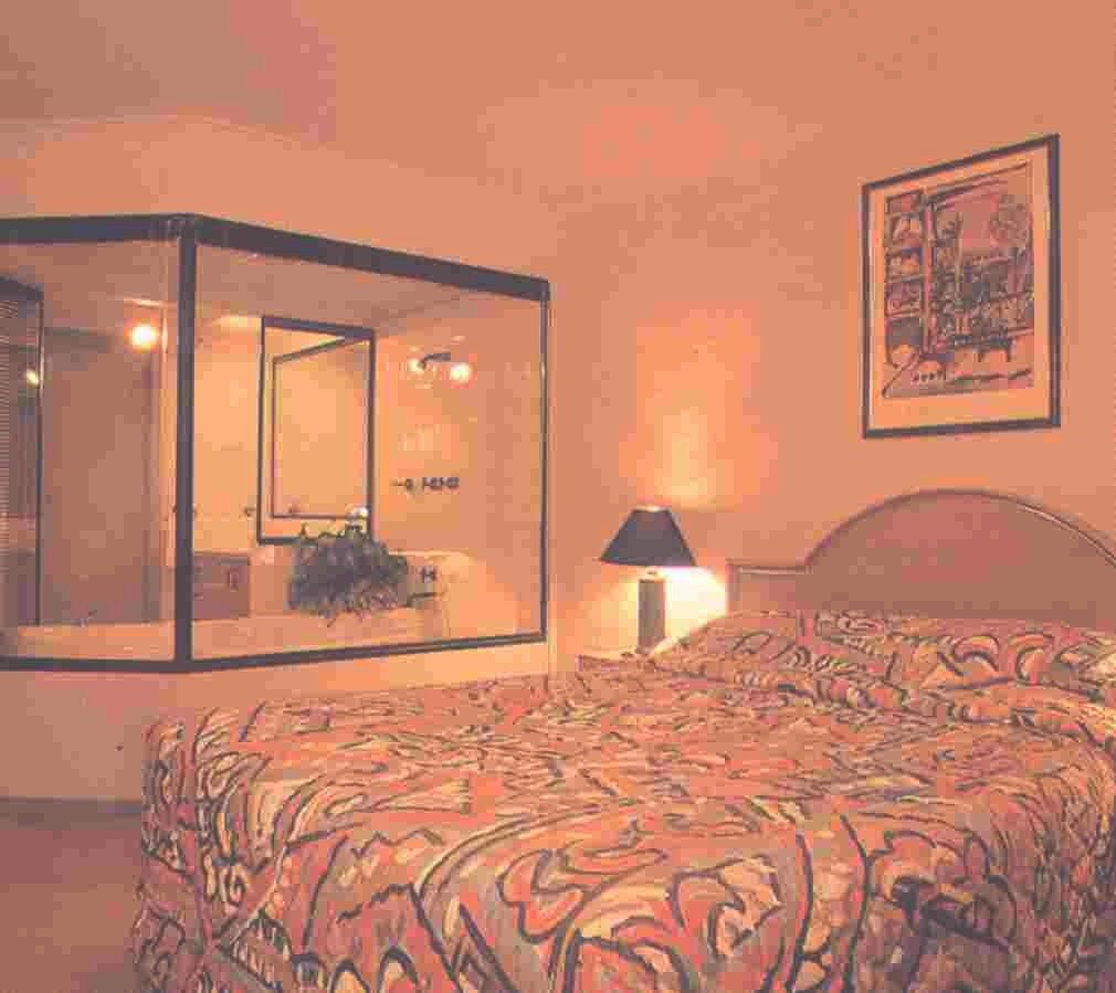 Nepean Country Club - Unit Bedroom