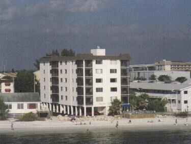 Bel-Air Beach Club