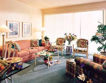 Marriott's Monarch Oceanfront in Sea Pines - Unit Living Area