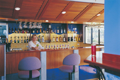 Beach House Seaside Resort - bar