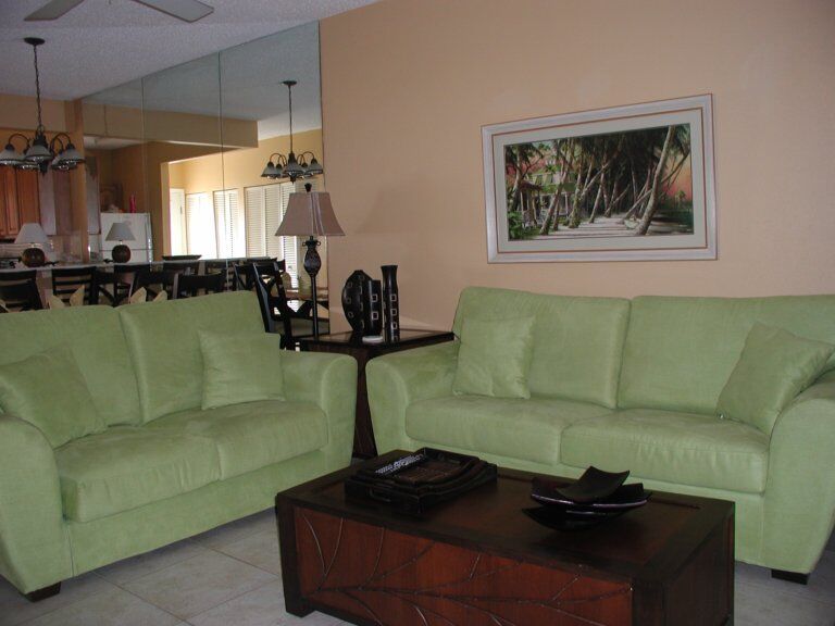 Plantation Village Beach Resort - Unit Living Area
