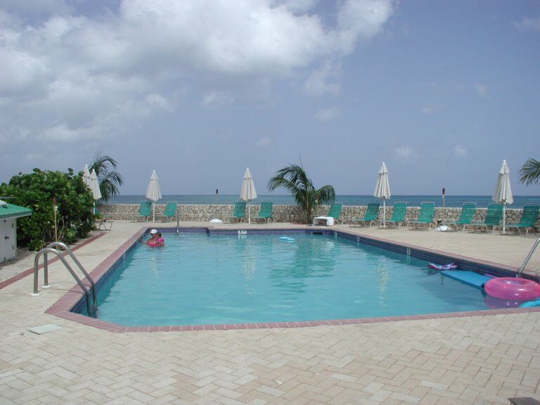 Plantation Village Beach Resort - Pool