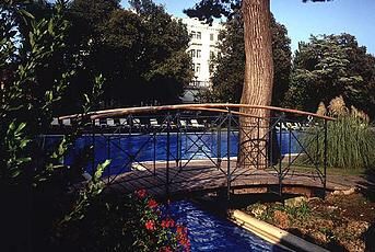 Private Park at the Hotel Des Bains 
