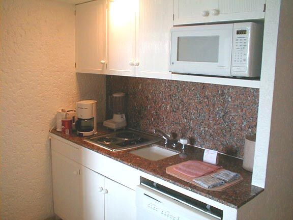 Club Regina Cancun - Unit Kitchen