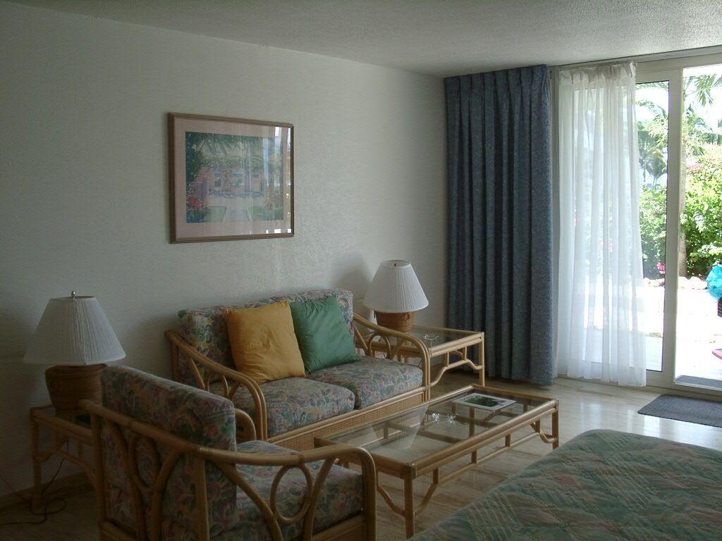 Royal Islander Club la Plage - Unit Living Area