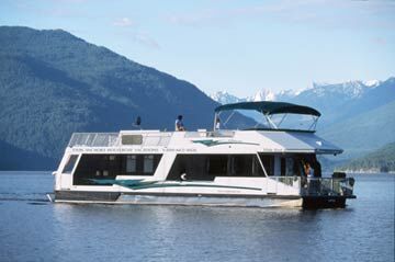 Grand Lakefront Resort Club Canada Shuswap Lake - Mountain views