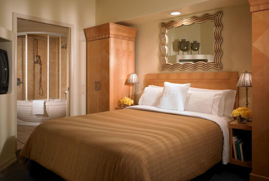 Sheraton Desert Oasis - Villa Master Bedroom with King or Queen Bed