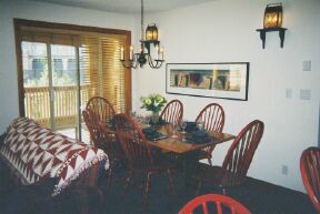 Club Intrawest - Blackcomb - Unit Dining Room